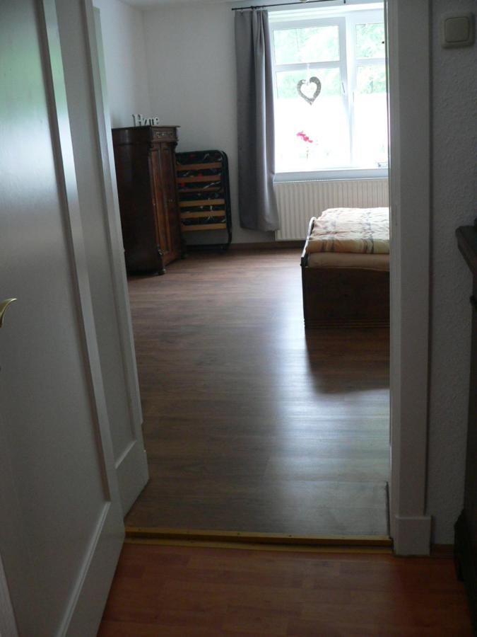 Ferienwohnung Zum Gruenen Holz Bohlenbergerfeld Bagian luar foto